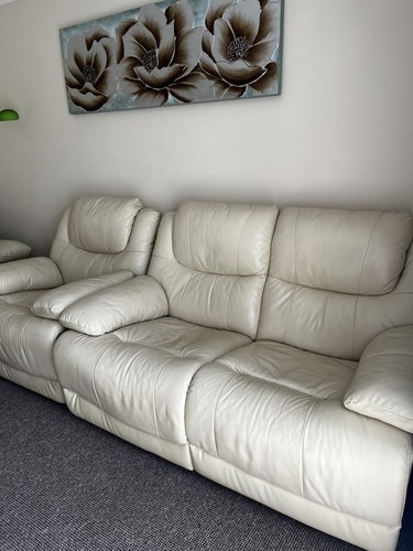 Cream leather seater - 3, 2